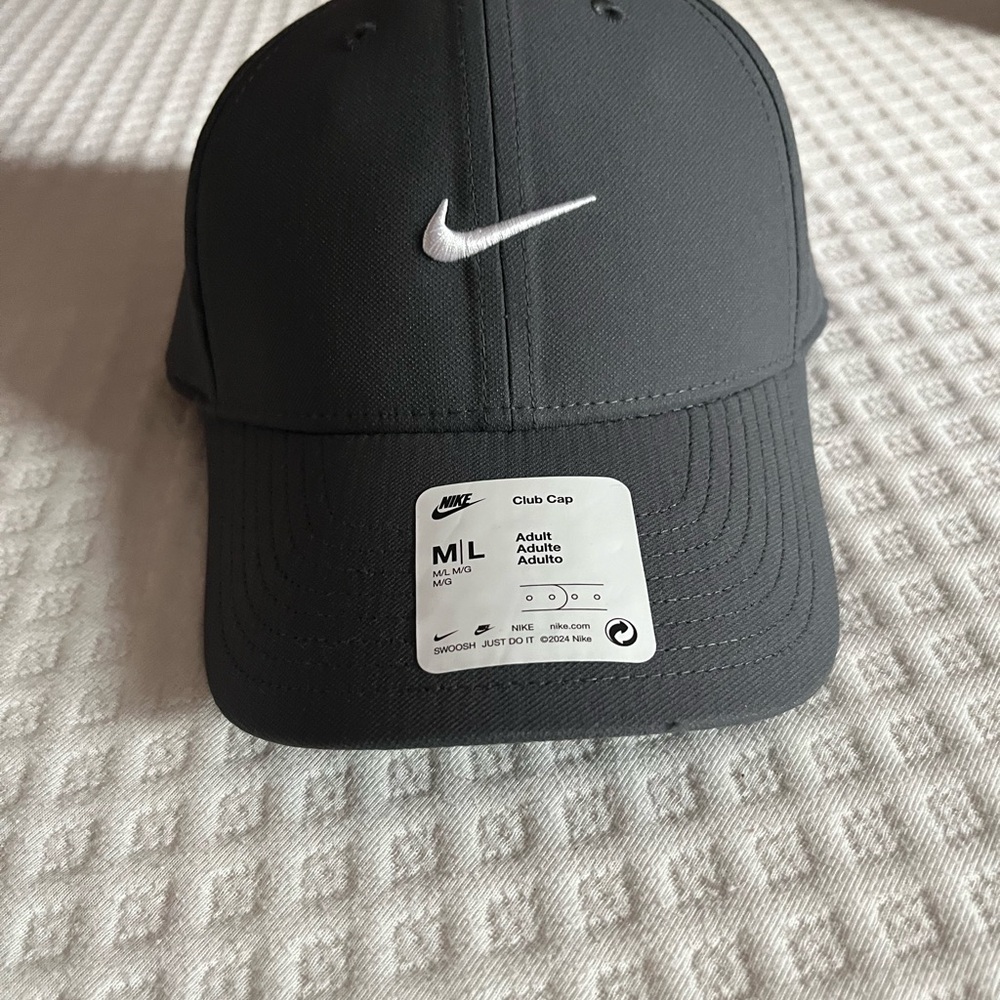 Nike Unisex Gray Training Cap